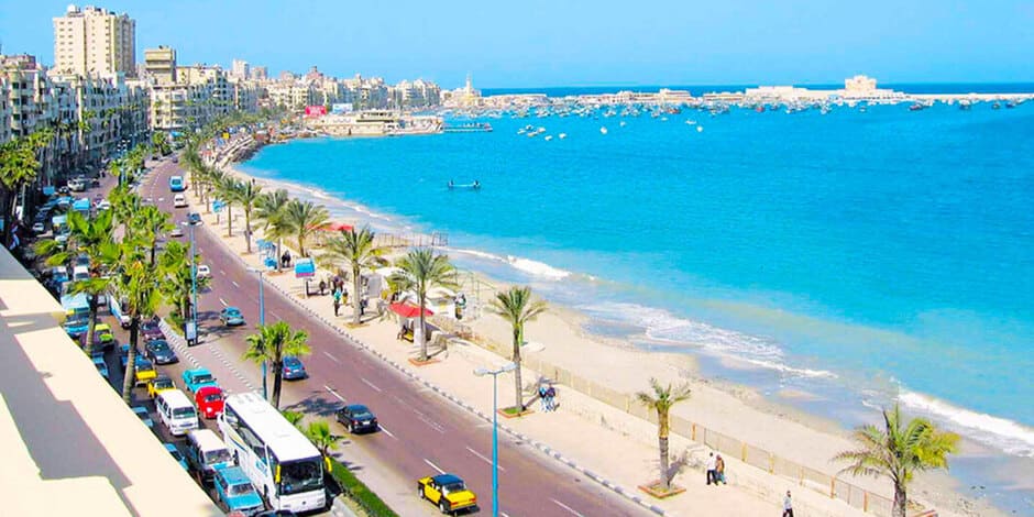 Alexandria är även en stor och viktig hamnstad både för Egypten och Medelhavsområdet