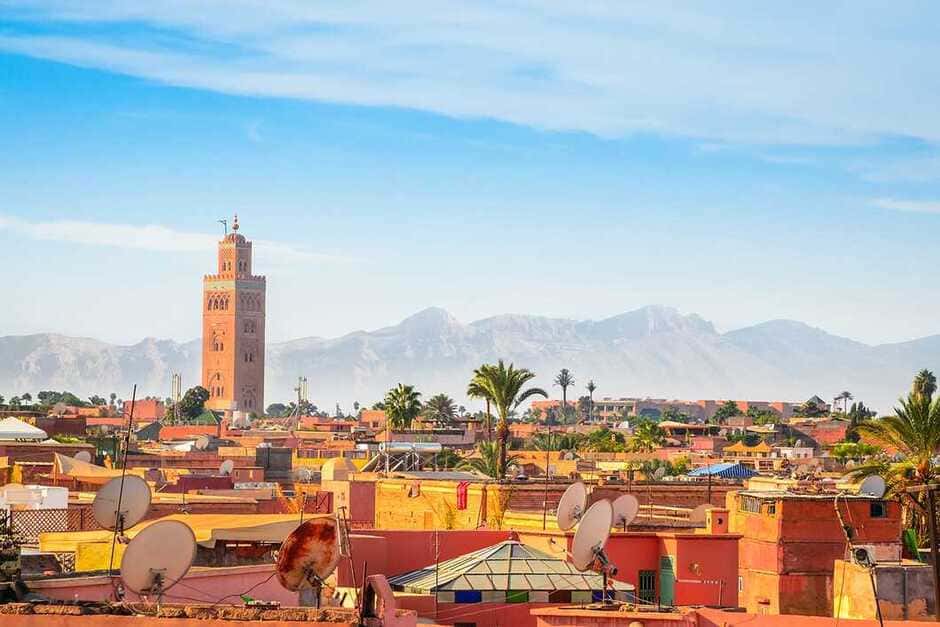 Marrakech ligger i närheten av Atlasbergen i sydvästliga Marocko