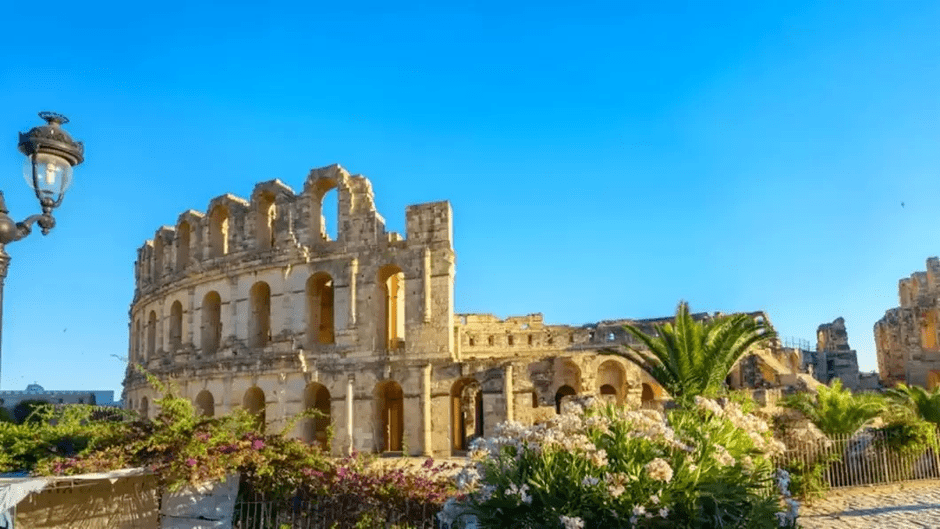 Tunisiens historia startar mer än 800 år f. Kr